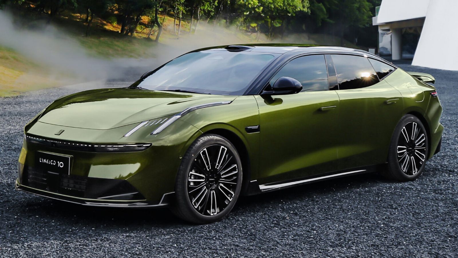 Lynk & Co 10 EM-P: Πεντάμετρο Plug-in υβριδικό σεντάν με 530 άλογα 